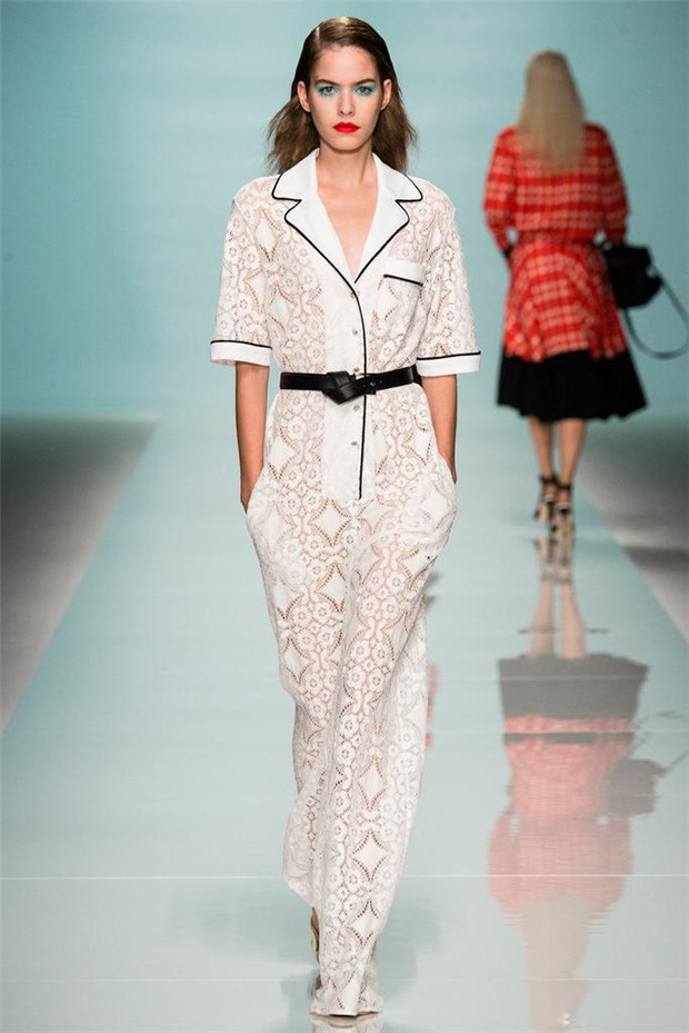 Emanuel Ungaro 2015春夏女裝流行發(fā)布