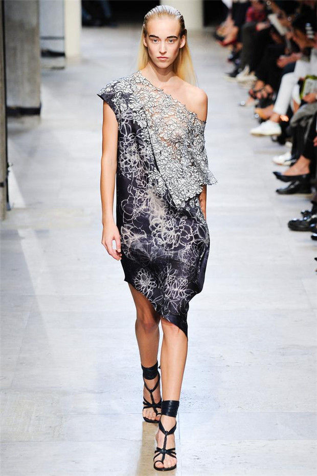 Leonard 2015春夏女裝流行發(fā)布