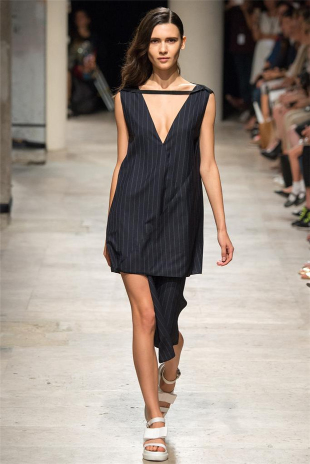 Maxime Simoens 2015春夏女裝流行發(fā)布