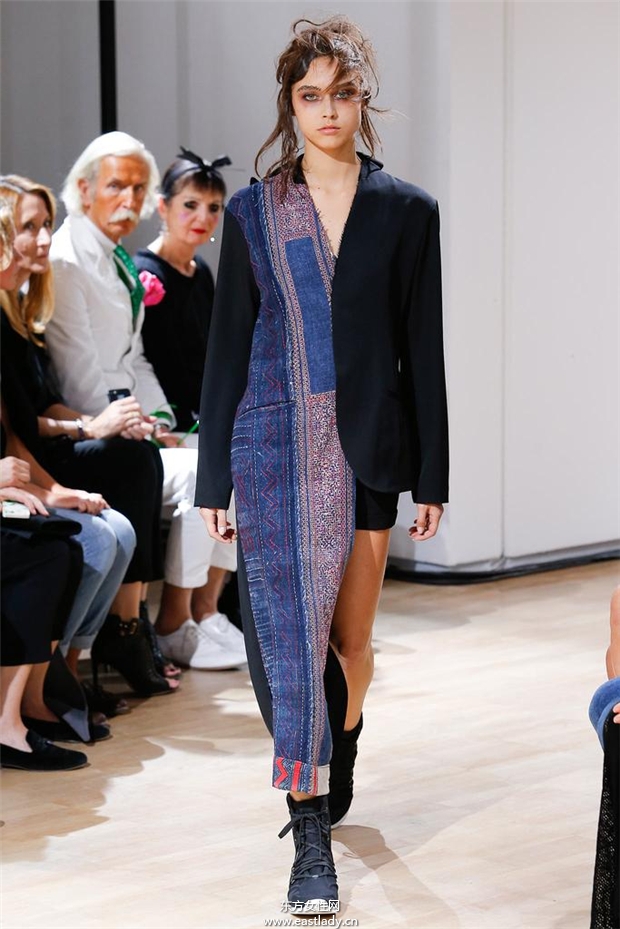 Yohji Yamamoto 2015春夏女裝流行發(fā)布
