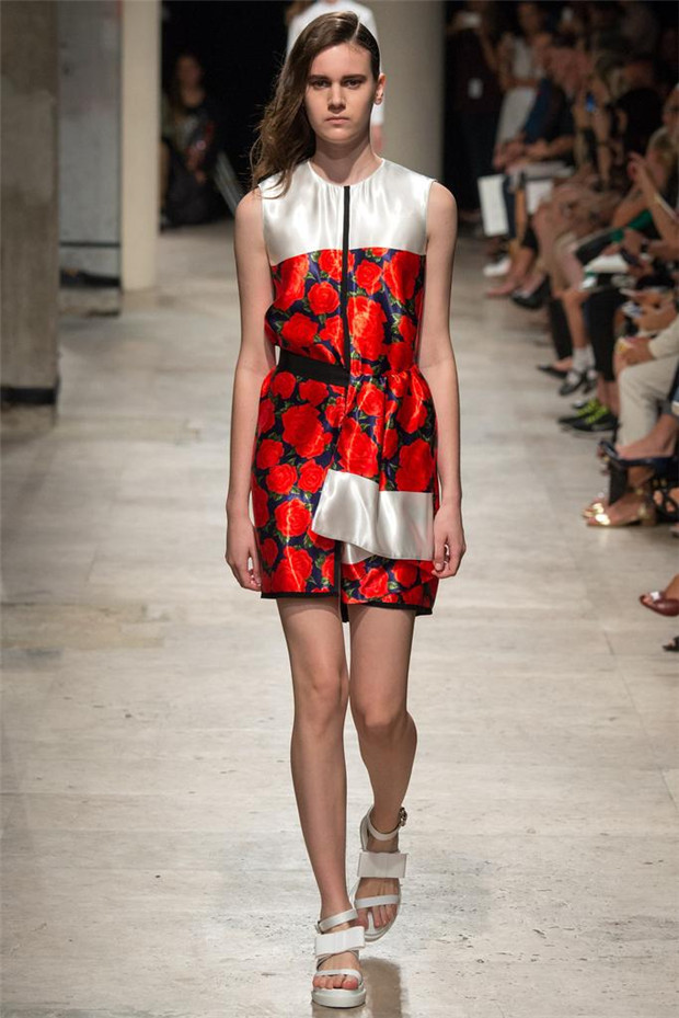 Maxime Simoens 2015春夏女裝流行發(fā)布