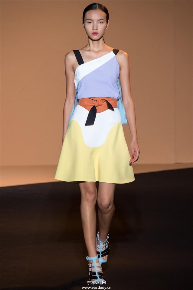 Roland Mouret 2015春夏女裝流行發(fā)布