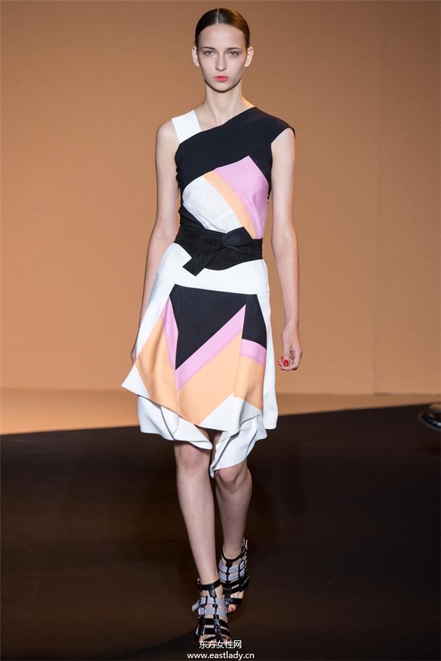 Roland Mouret 2015春夏女裝流行發(fā)布