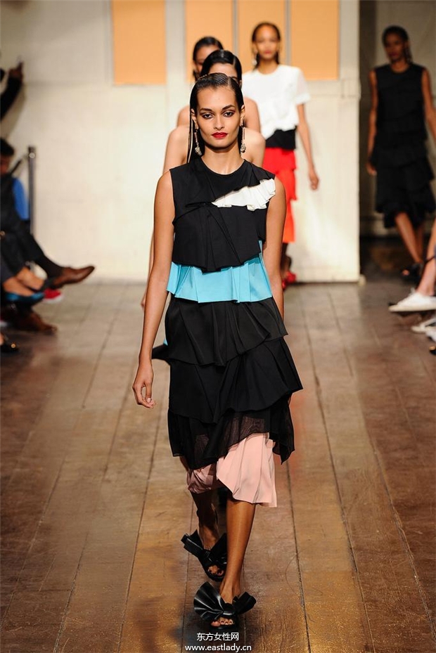 Cédric Charlier 2015春夏女裝流行發(fā)布