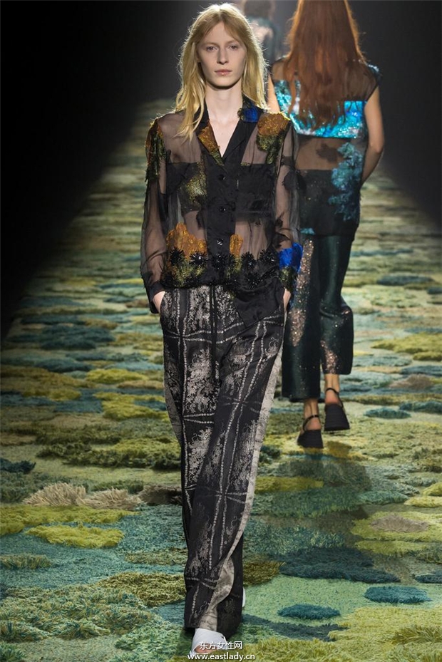 Dries Van Noten 2015春夏女裝流行發(fā)布