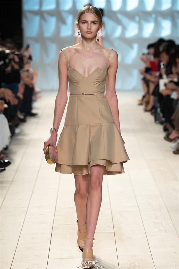 Nina Ricci 2015春夏女裝流行發(fā)布