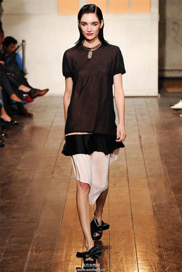 Cédric Charlier 2015春夏女裝流行發(fā)布