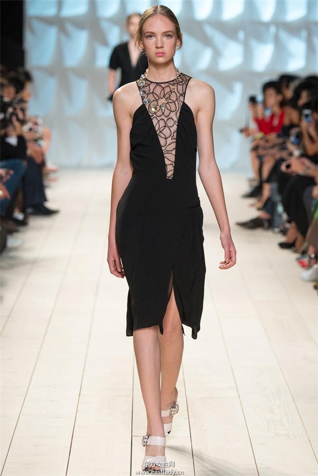 Nina Ricci 2015春夏女裝流行發(fā)布