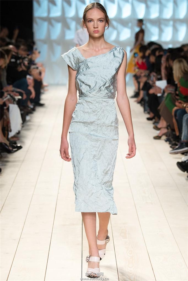 Nina Ricci 2015春夏女裝流行發(fā)布