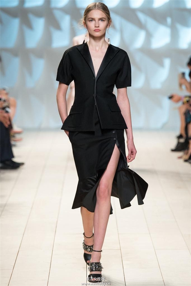 Nina Ricci 2015春夏女裝流行發(fā)布