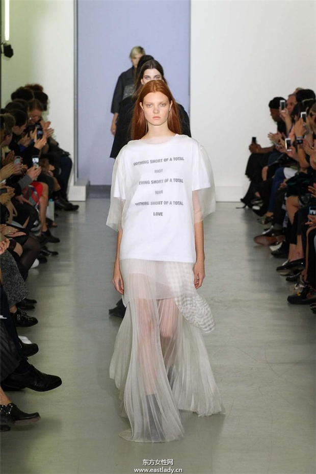 Yang Li 2015春夏女裝流行發(fā)布