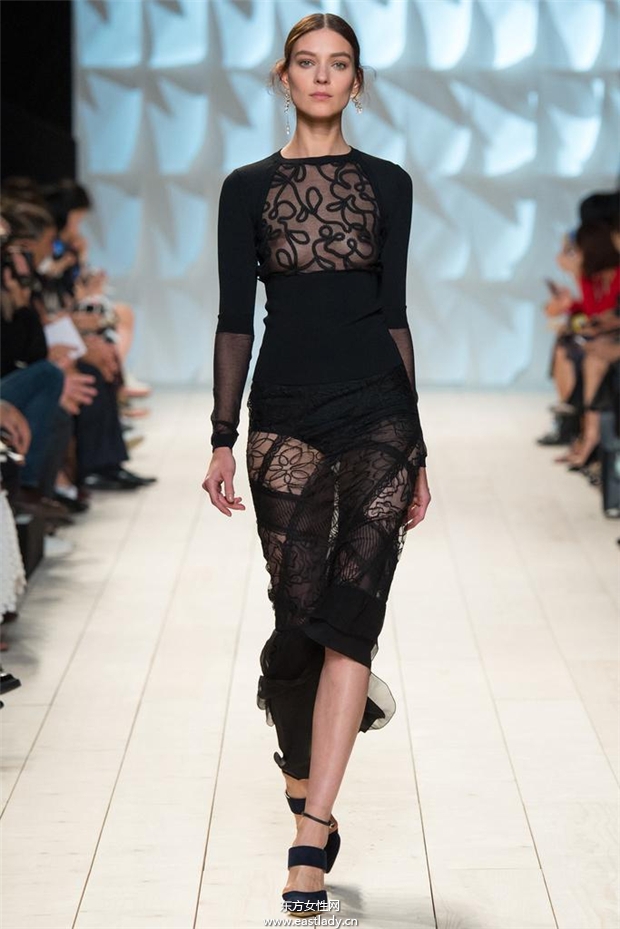 Nina Ricci 2015春夏女裝流行發(fā)布