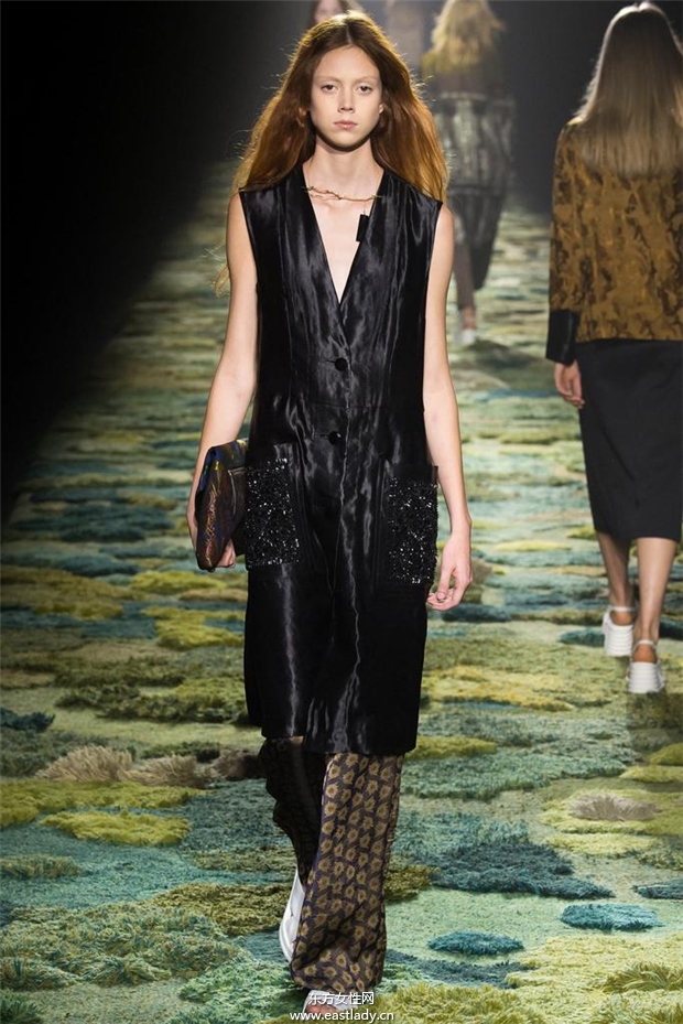 Dries Van Noten 2015春夏女裝流行發(fā)布