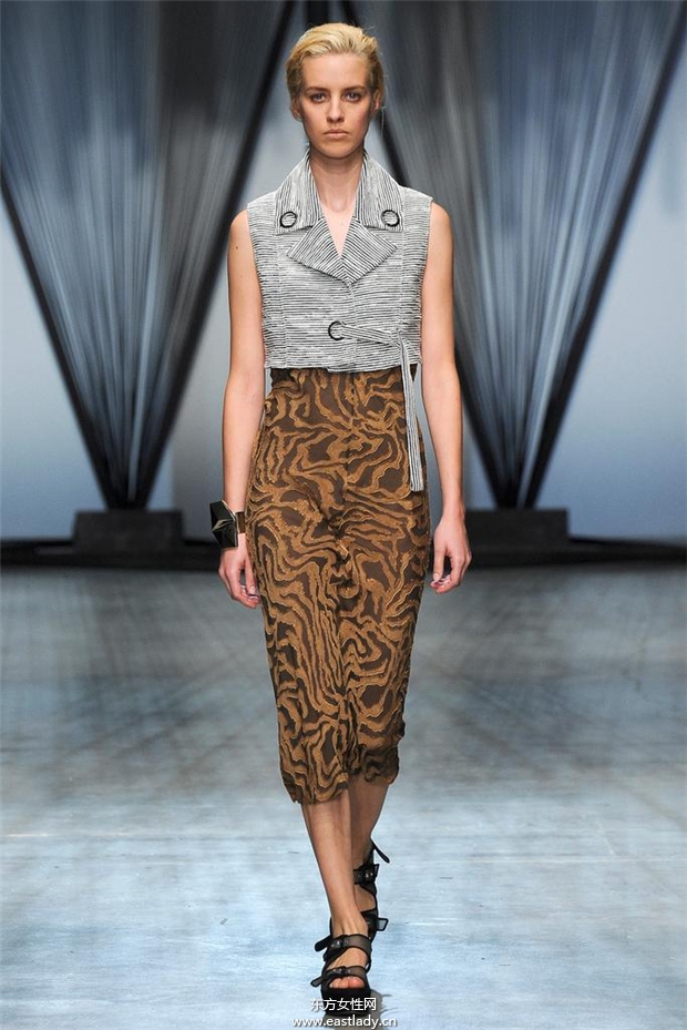 Damir Doma 2015春夏女裝流行發(fā)布