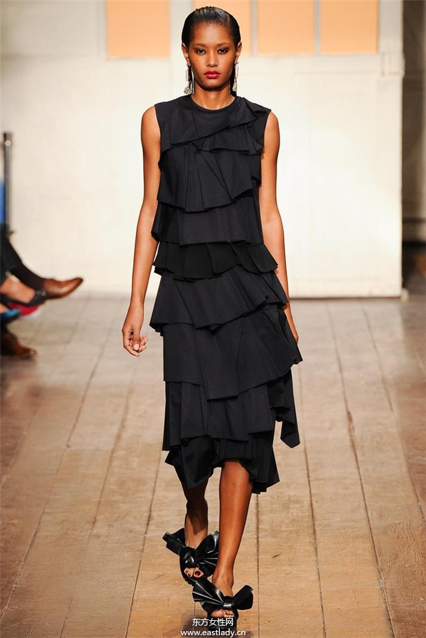 Cédric Charlier 2015春夏女裝流行發(fā)布