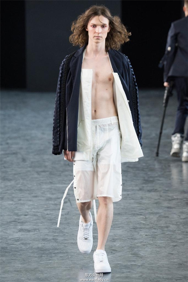 Hood by Air 2015春夏女裝流行發(fā)布