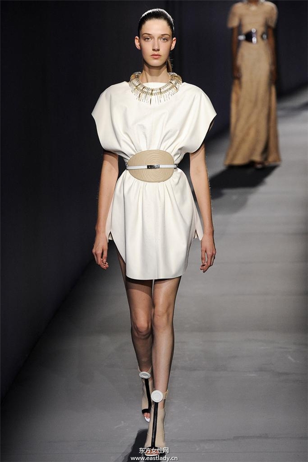 Vionnet 2015春夏女裝流行發(fā)布
