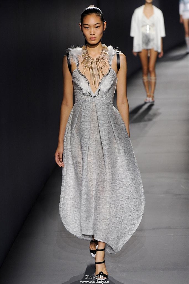 Vionnet 2015春夏女裝流行發(fā)布