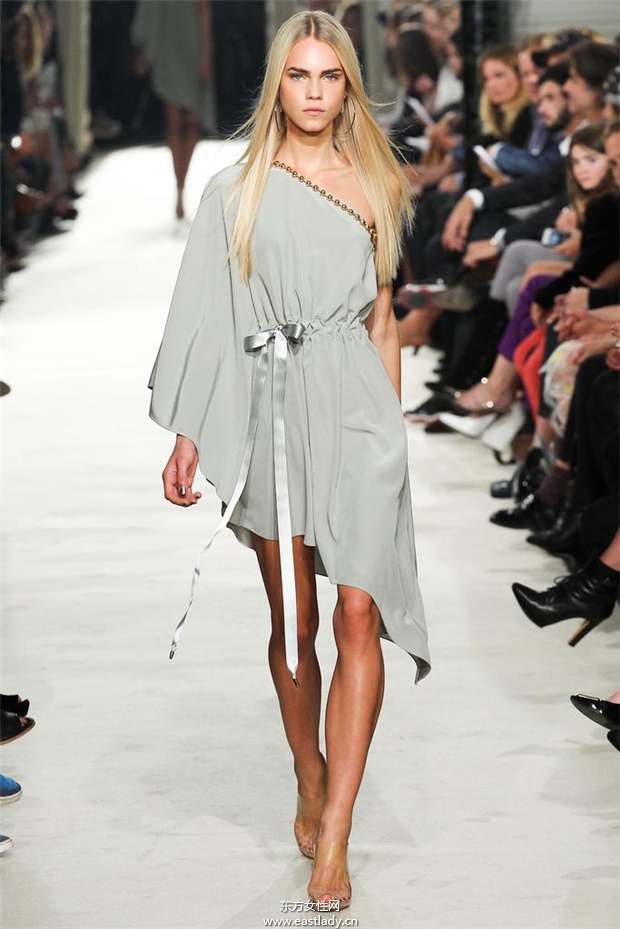 Alexis Mabille 2015春夏女裝流行發(fā)布