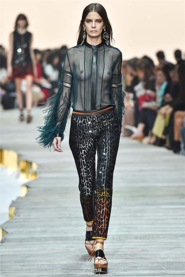 Roberto Cavalli 2015春夏女裝流行發(fā)布