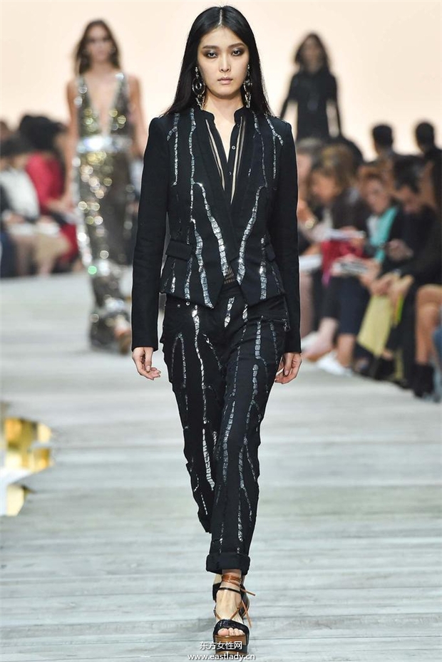 Roberto Cavalli 2015春夏女裝流行發(fā)布