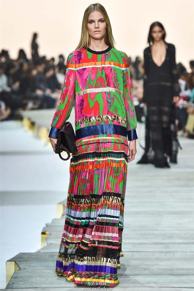 Roberto Cavalli 2015春夏女裝流行發(fā)布