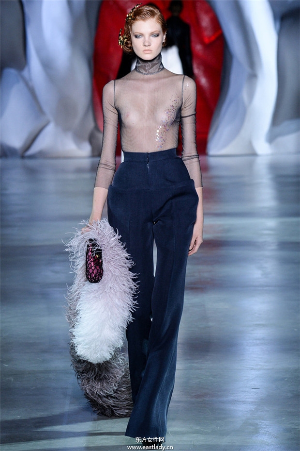 Ulyana Sergeenko 2014秋冬女裝高級(jí)定制發(fā)布