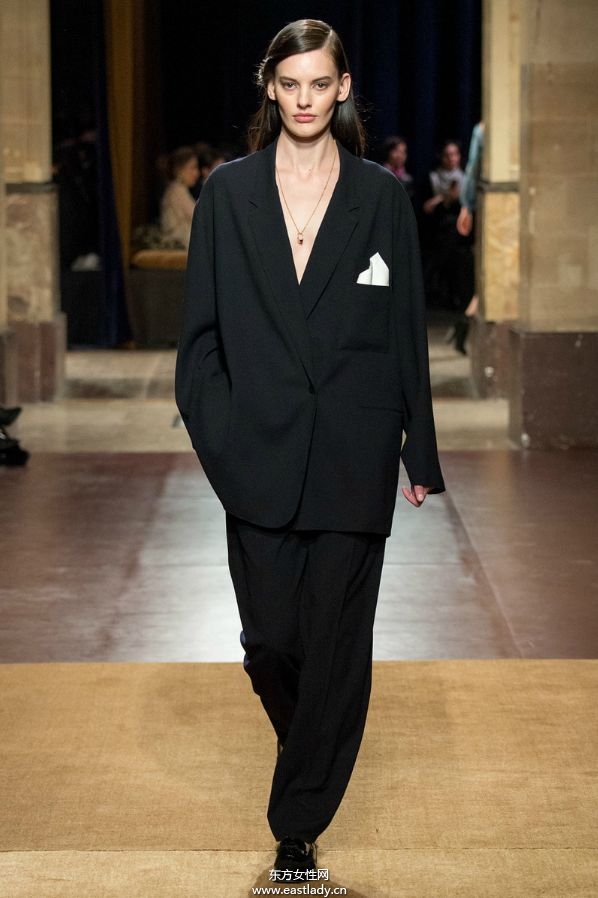Hermès(愛馬仕)秋冬女裝時(shí)尚大片
