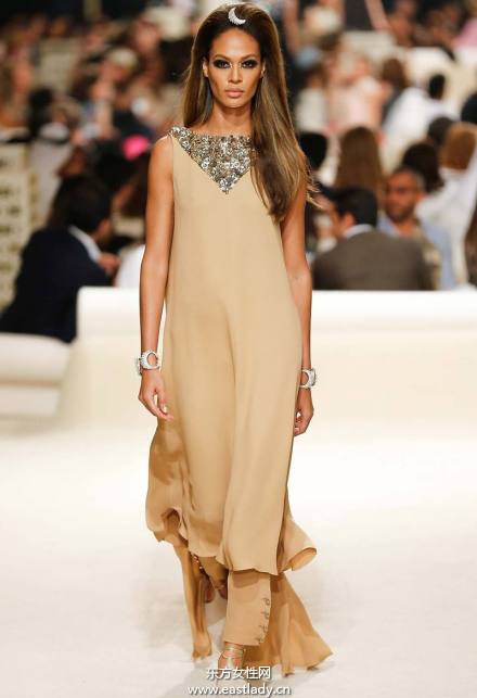 Dior 2015 Cruise系列女裝迪拜新品發(fā)布