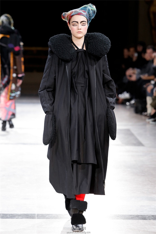 Yohji Yamamoto巴黎時裝周2014秋冬新品發(fā)布