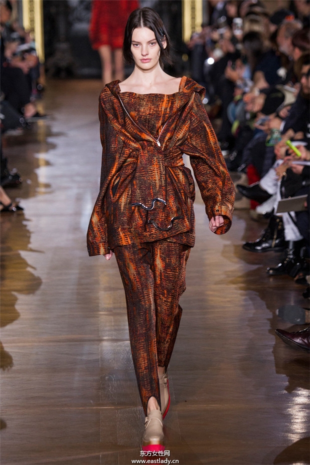 Stella McCartney巴黎時(shí)裝周2014秋冬新品發(fā)布