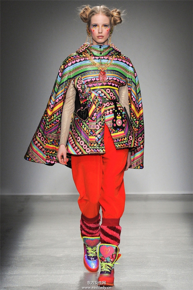 Manish Arora巴黎時(shí)裝周2014秋冬新品發(fā)布