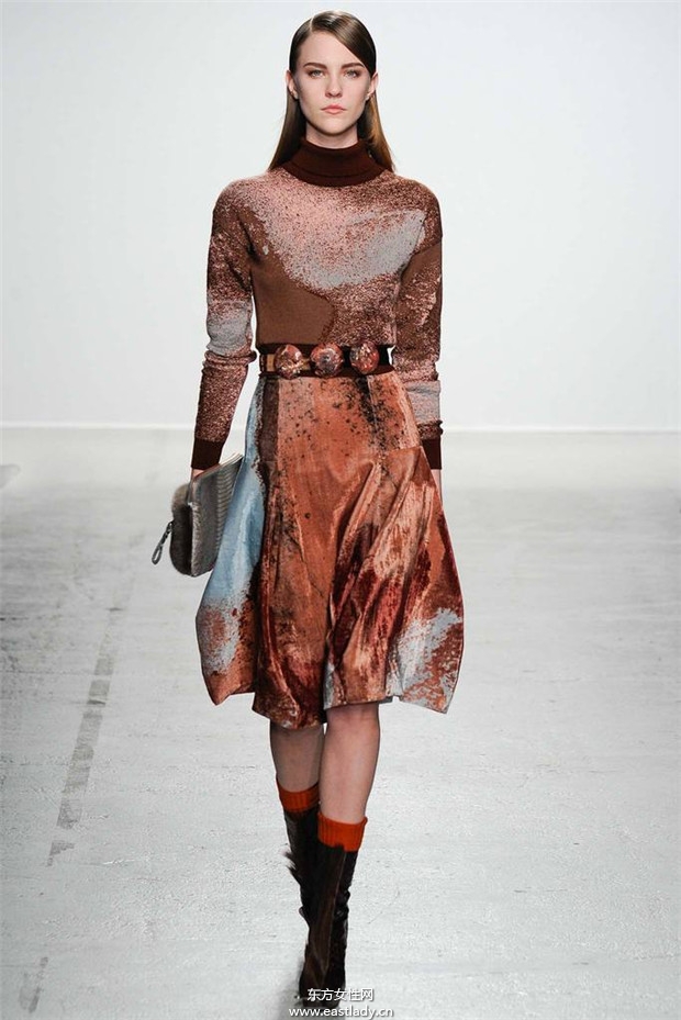 John Galliano巴黎時(shí)裝周2014秋冬新品發(fā)布