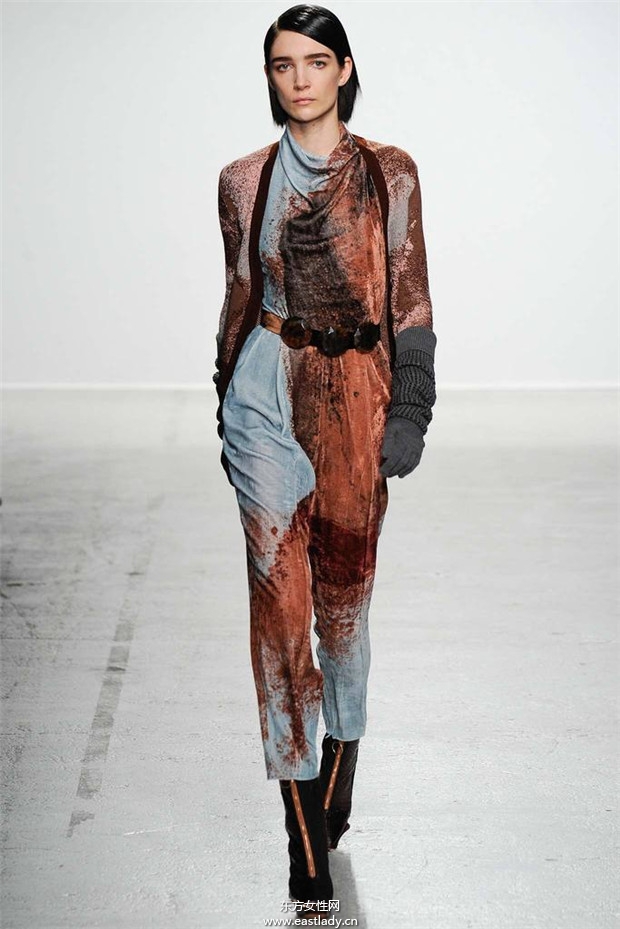 John Galliano巴黎時(shí)裝周2014秋冬新品發(fā)布