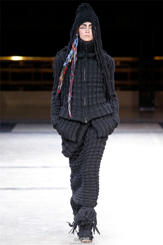 Yohji Yamamoto巴黎時裝周2014秋冬新品發(fā)布