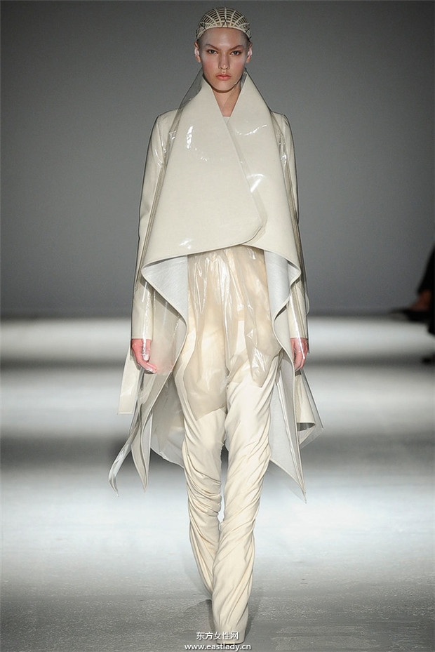 Gareth Pugh巴黎時裝周2014秋冬新品發(fā)布