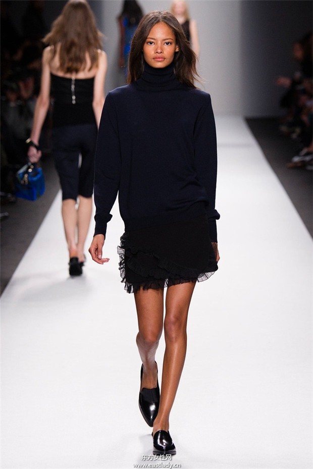 Vanessa Bruno巴黎時(shí)裝周2014秋冬新品發(fā)布