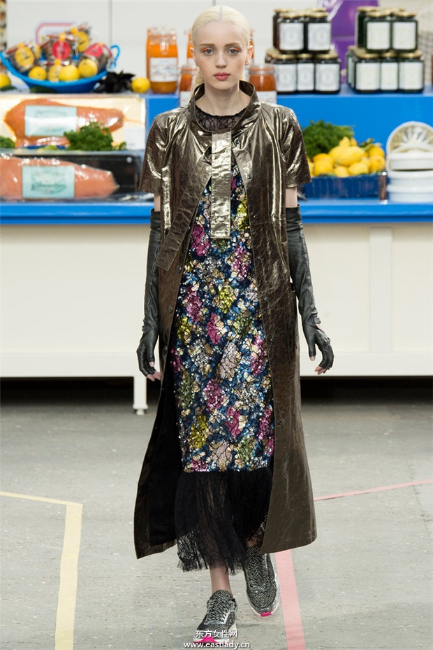 Chanel(香奈兒)巴黎時(shí)裝周2014秋冬新品發(fā)布