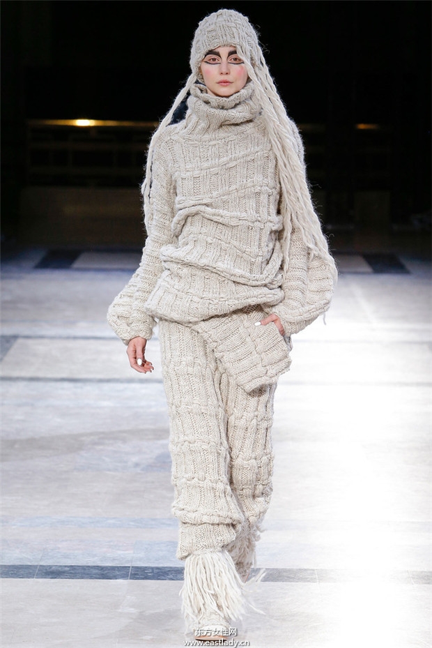 Yohji Yamamoto巴黎時裝周2014秋冬新品發(fā)布