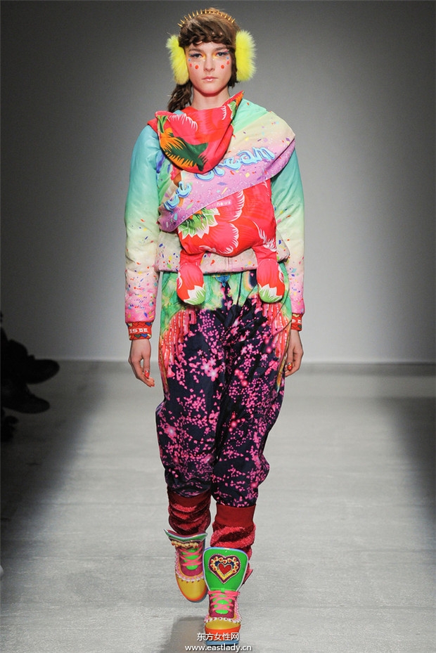 Manish Arora巴黎時(shí)裝周2014秋冬新品發(fā)布