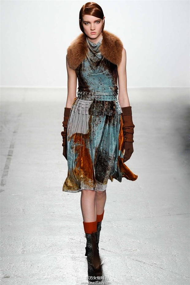 John Galliano巴黎時(shí)裝周2014秋冬新品發(fā)布