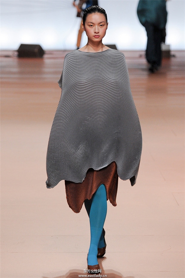 Issey Miyake巴黎時(shí)裝周2014秋冬新品發(fā)布