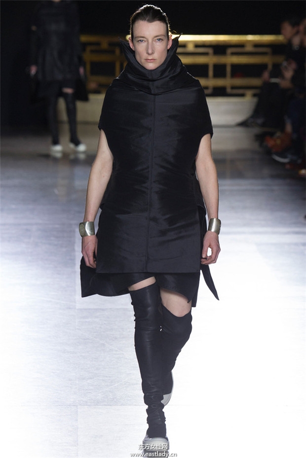 Rick Owens巴黎時(shí)裝周2014秋冬新品發(fā)布