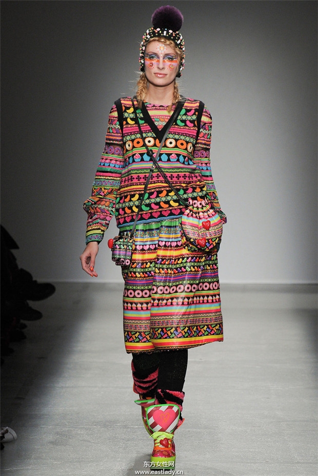 Manish Arora巴黎時(shí)裝周2014秋冬新品發(fā)布