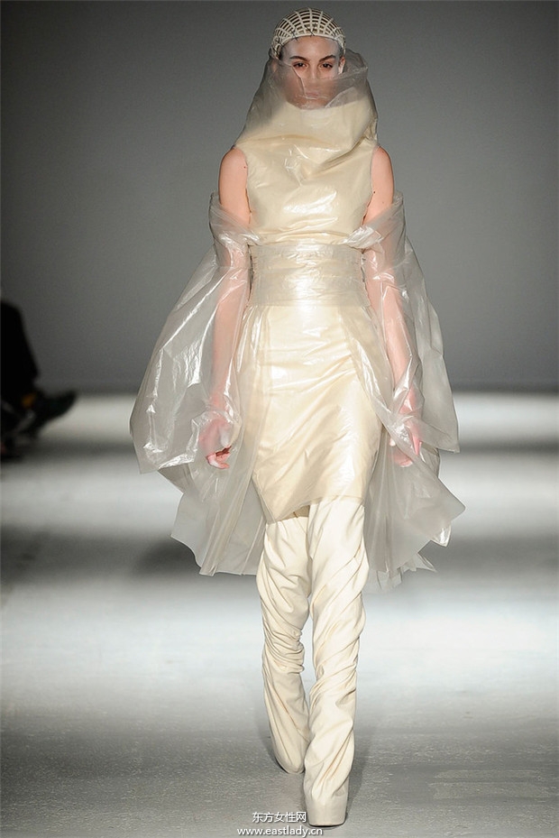 Gareth Pugh巴黎時裝周2014秋冬新品發(fā)布