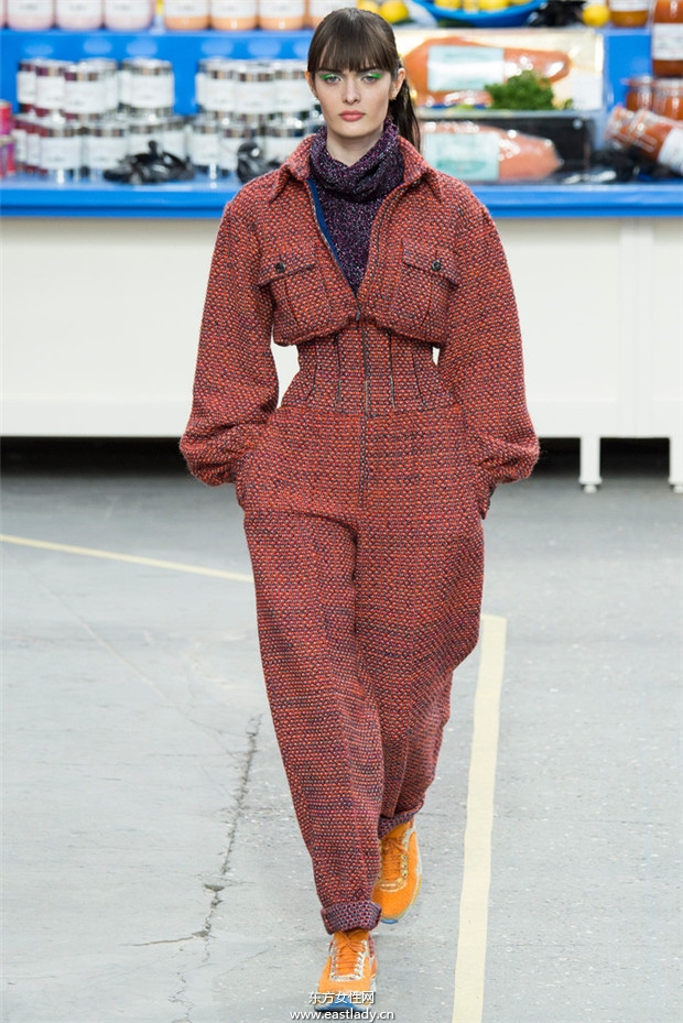 Chanel(香奈兒)巴黎時(shí)裝周2014秋冬新品發(fā)布