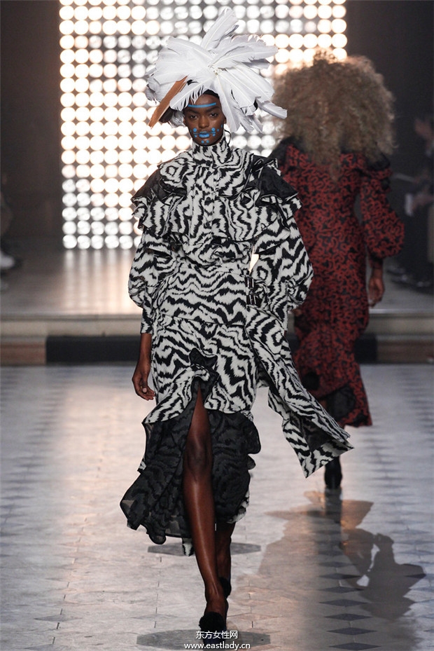 Vivienne Westwood巴黎時裝周2014秋冬新品發(fā)布