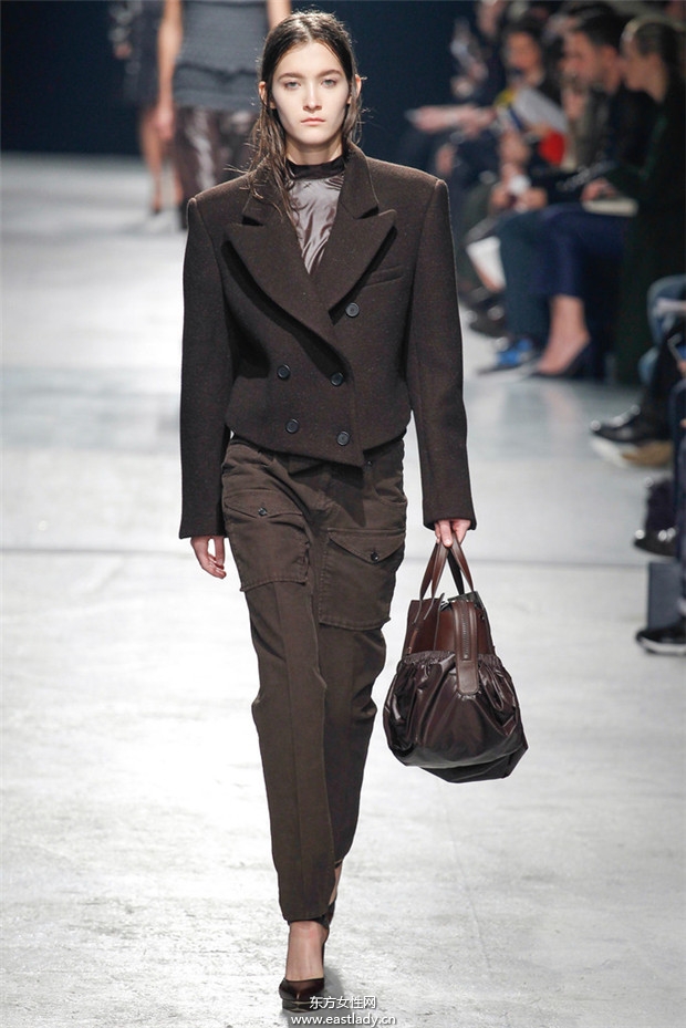 Christopher Kane倫敦時(shí)裝周2014秋冬新品發(fā)布