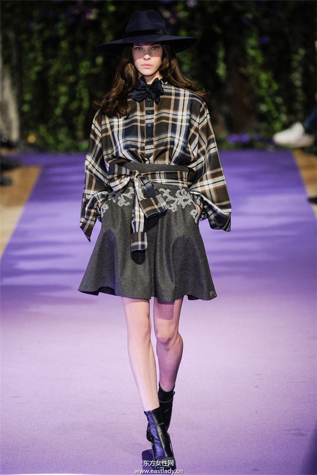 Alexis Mabille巴黎時(shí)裝周2014秋冬新品發(fā)布