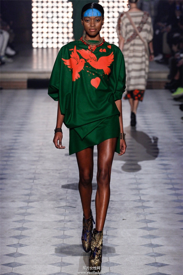 Vivienne Westwood巴黎時裝周2014秋冬新品發(fā)布